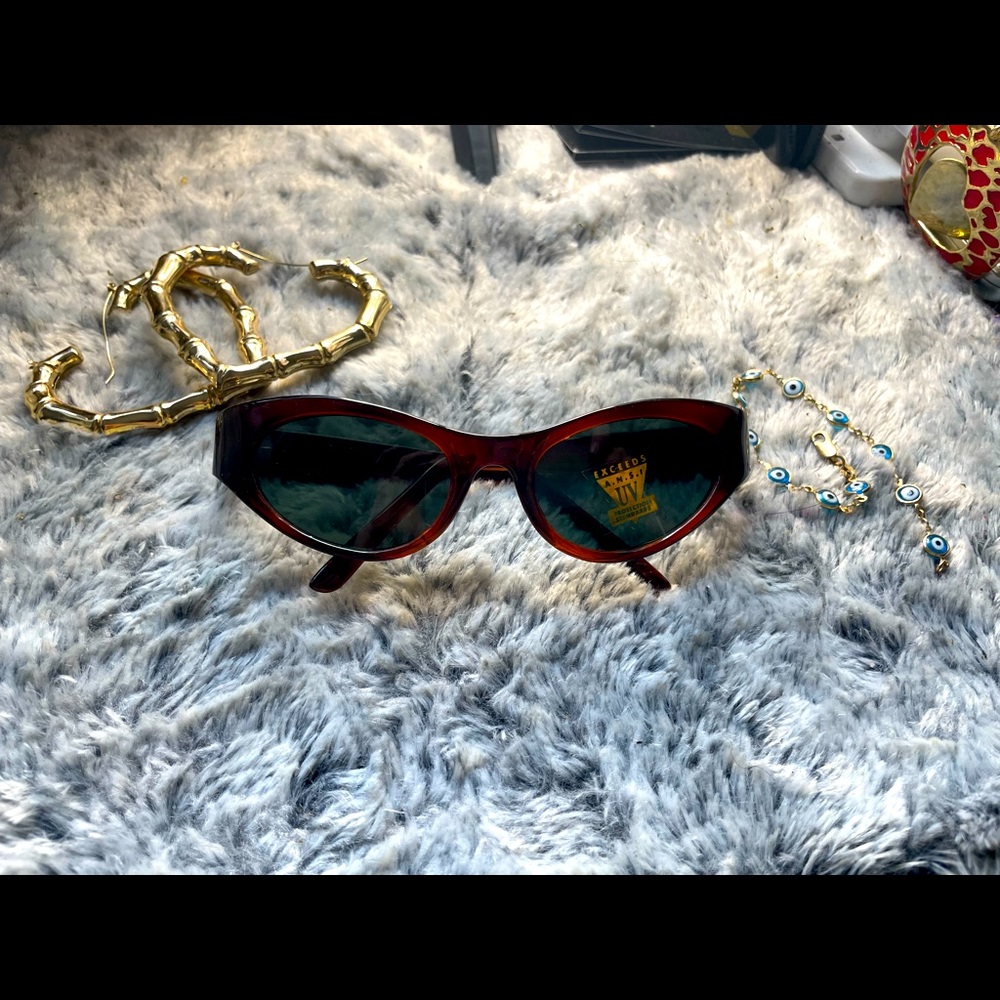 unisex sunglasses that you can wear with literally anything!!